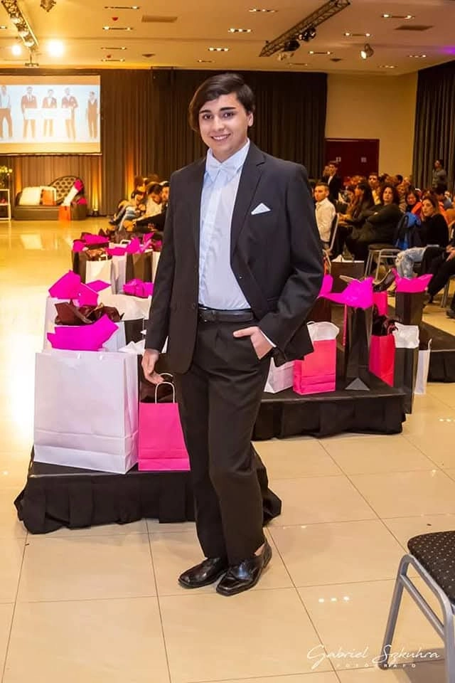 Look de sastrería confeccionado a medida por Kelly Colombo, foto 5